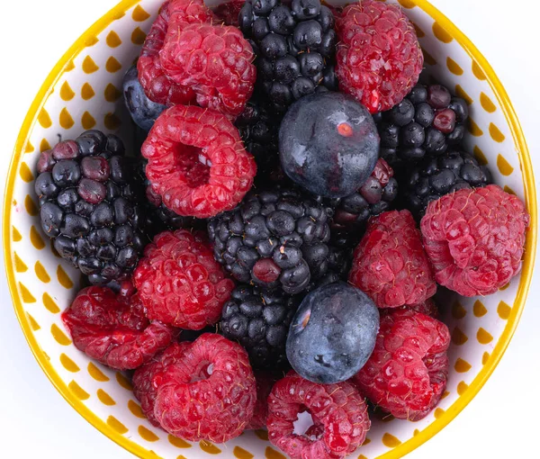 Fresh Raspberries Blueberries Bowl White Background — Stock Photo, Image