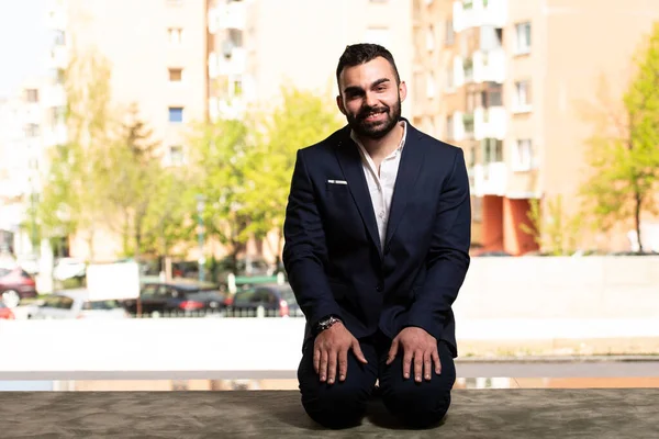 Retrato Joven Musulmán Adulto Reza Mezquita — Foto de Stock