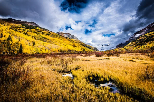 Bellissimo Paesaggio Delle Montagne — Foto Stock