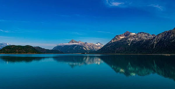 Прекрасный Вид Озеро Горах — стоковое фото