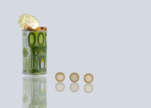 テーブルの上のコインで紙幣 お金の節約の概念 — ストック写真