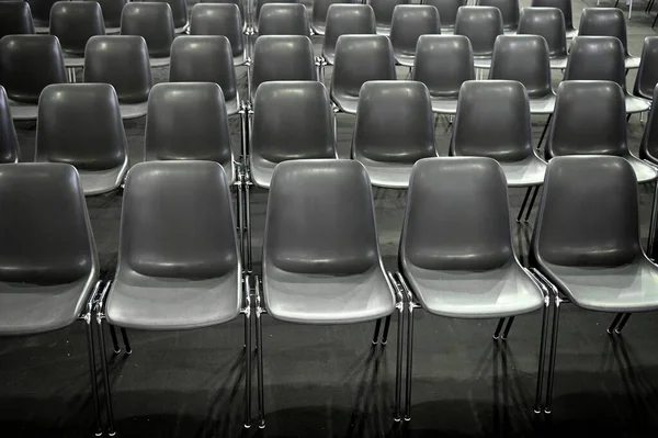 Sedie Vuote Nella Sala Conferenze — Foto Stock
