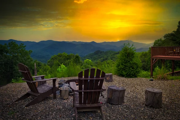 Belo Pôr Sol Nas Montanhas — Fotografia de Stock