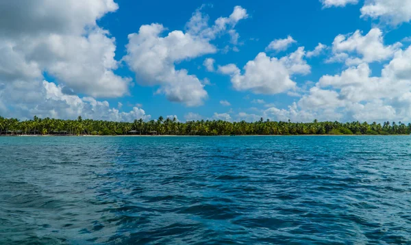 Hermosa Playa Tropical Con Cielo Azul — Foto de Stock