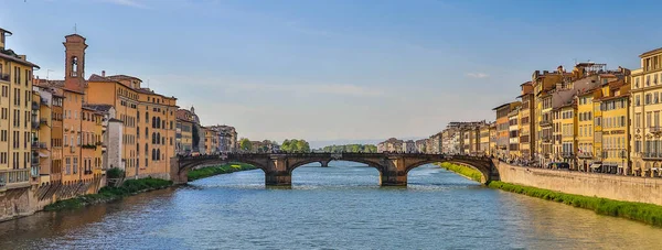 Ponte Vecchio Arno Folyó Felett Firenzében Olaszországban — Stock Fotó