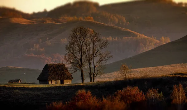 Beau Paysage Avec Village Montagne — Photo