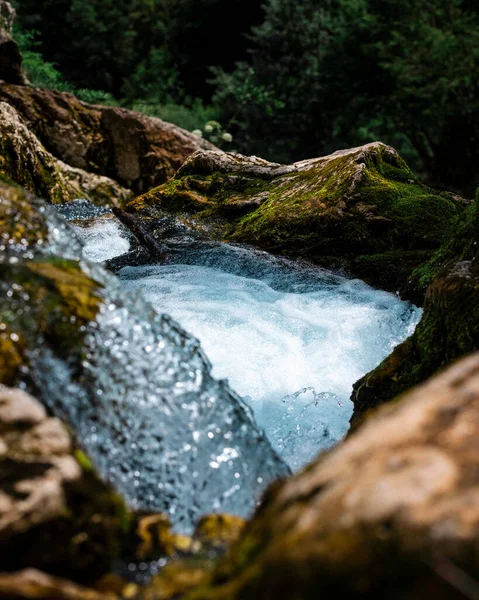 Bela Cachoeira Floresta — Fotografia de Stock