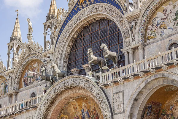 Detalle Arquitectura Catedral San Marcos Venecia — Foto de Stock
