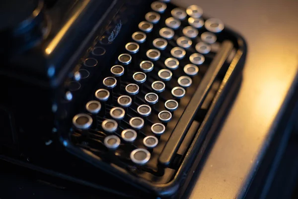 Alte Schreibmaschine Aus Nächster Nähe — Stockfoto
