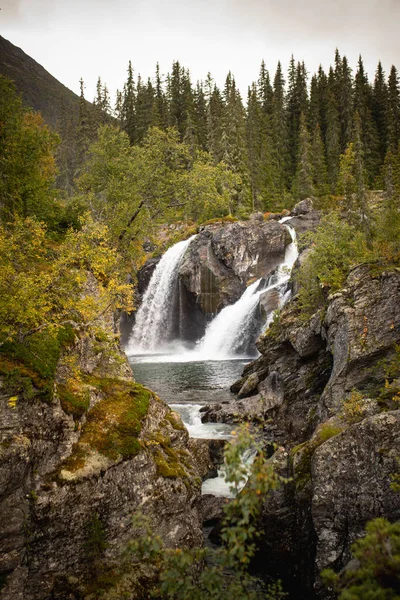 Cascada Las Montañas —  Fotos de Stock