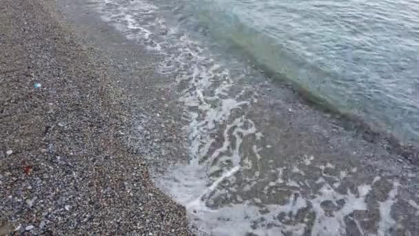 Hautnah Schönes Transparentes Meerwasser — Stockvideo