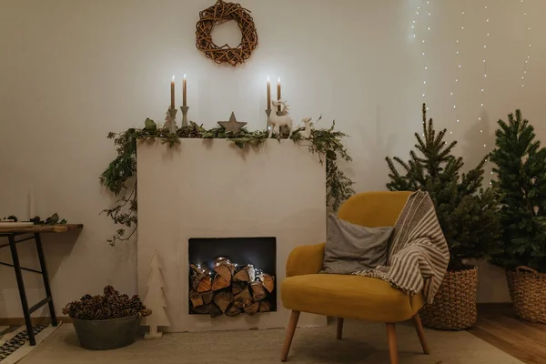 Interior Natal Com Decorações Festivas — Fotografia de Stock