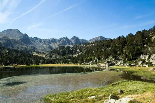 Prachtig Uitzicht Het Meer — Stockfoto