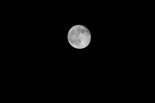 Luna Nel Cielo Notturno — Foto Stock