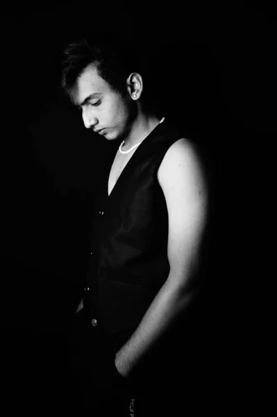 Portrait Young Indian Man Black Suit Dark Background — ストック写真