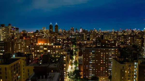 Ciudad Nueva York Skyline Por Noche —  Fotos de Stock