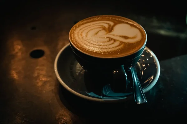 Tasse Café Avec Latte Art Sur Table Bois — Photo