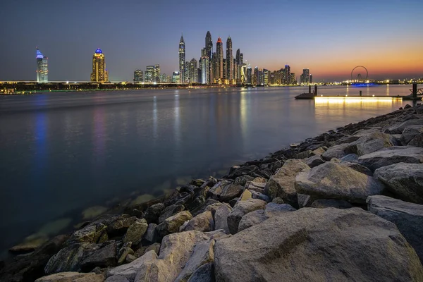 Μια Όμορφη Θέα Του Ορίζοντα Του Ντουμπάι Μετά Ηλιοβασίλεμα — Φωτογραφία Αρχείου