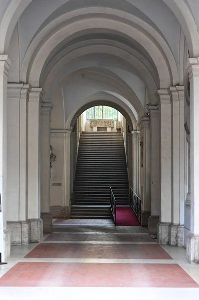 Beautiful View Many Arches Building Stairs Rome — ストック写真