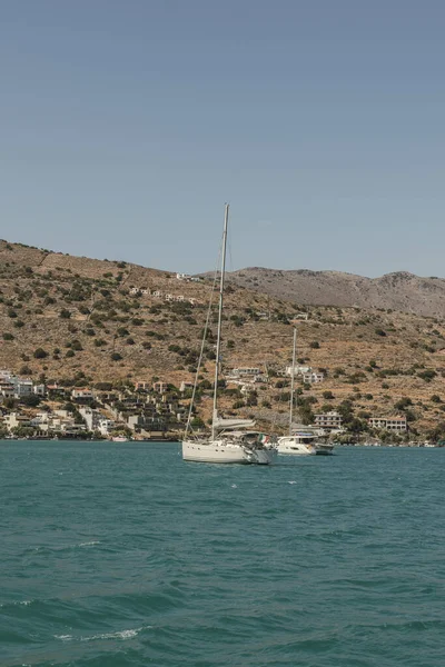 Beautiful Scene Sailboats Floating Crete Island Coastline Greece — Stock fotografie