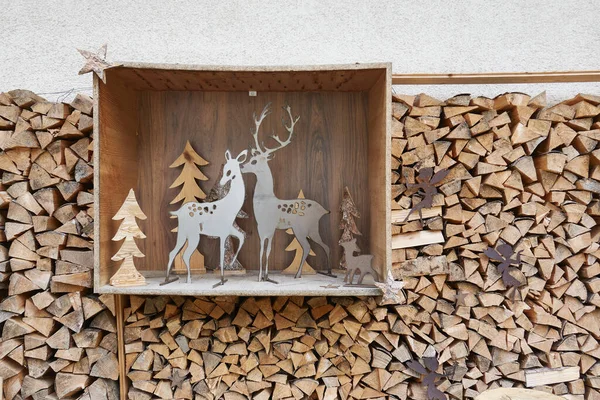 Pile Split Wood Covered Snow Box Containing Cute Cutouts Deer — Stockfoto