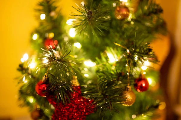 Kerstboom Geschenken Decoraties Nieuwjaar Vakantie Concept — Stockfoto