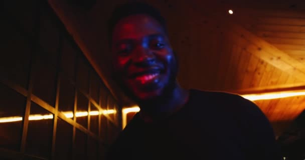 Footage African American Man Dancing Bar — Stock Video