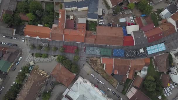 Letecké Záběry Starých Budov Malém Evropském Městě — Stock video