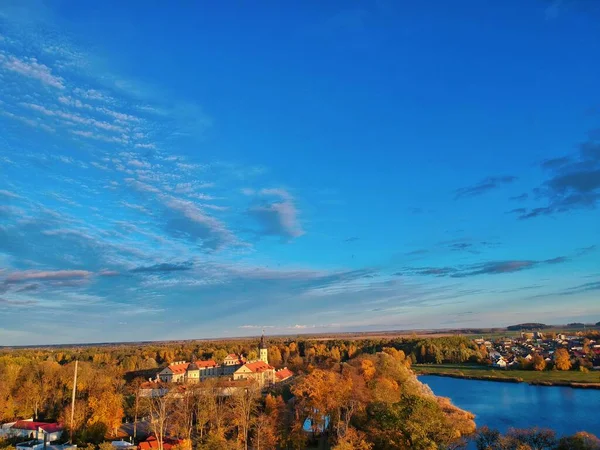 Panoramiczny Widok Lotu Ptaka Małe Miasteczko Jesienią — Zdjęcie stockowe