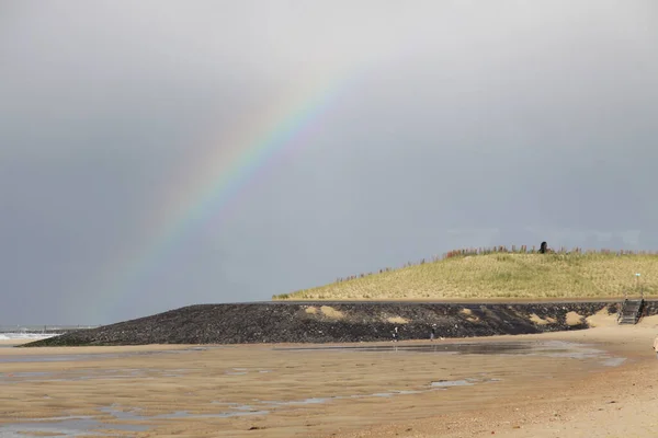Regenboog Bij Het Strand Natuur Achtergrond — Stockfoto