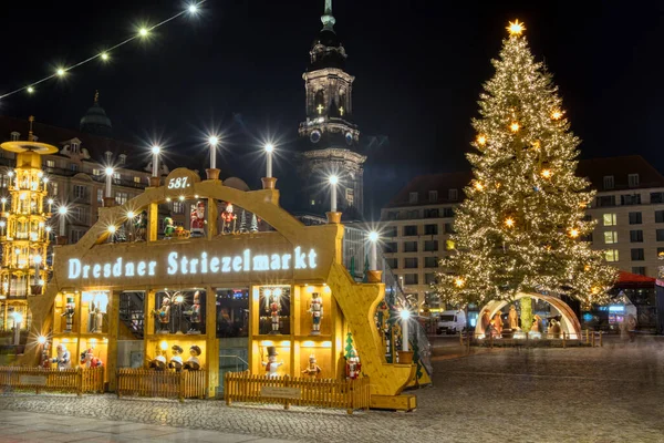 Decorações Natal Iluminadas Cidade — Fotografia de Stock