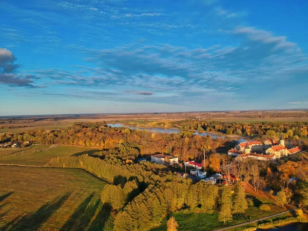 Luchtfoto Panoramisch Beeld Van Kleine Stad Herfst — Stockfoto