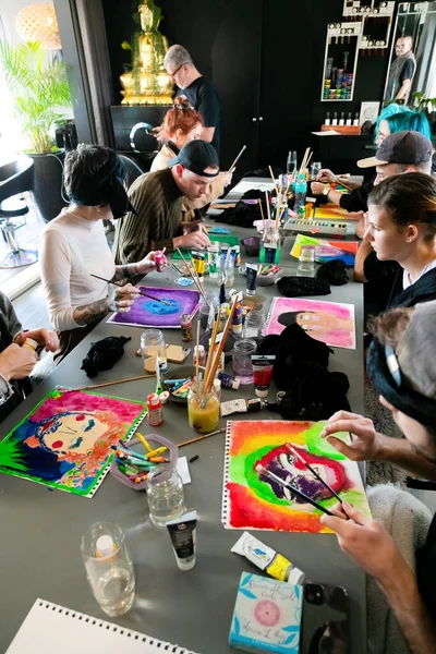 Cape Town South Africa Apr 2021 Group Colleagues Blindfolds Painting — Foto Stock