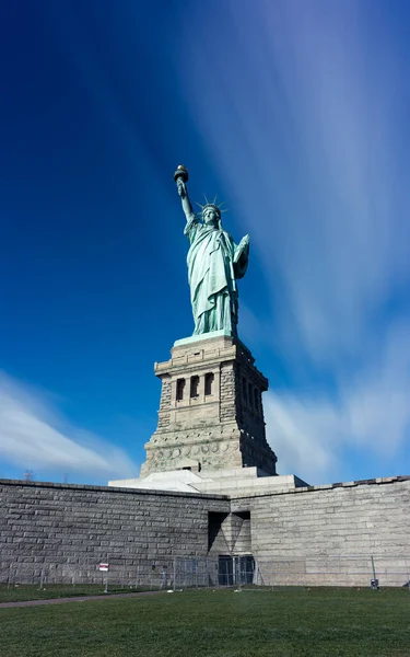 Estatua Libertad Fondo Bandera Nacional Del Estado Nueva York — Foto de Stock