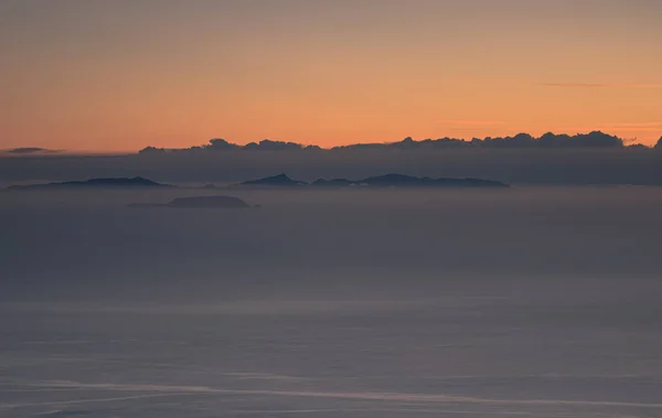 Alba Sul Mare Sulle Montagne Del Caucaso Settentrionale — Foto Stock