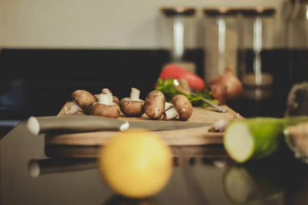 キッチンで新鮮な野菜 — ストック写真