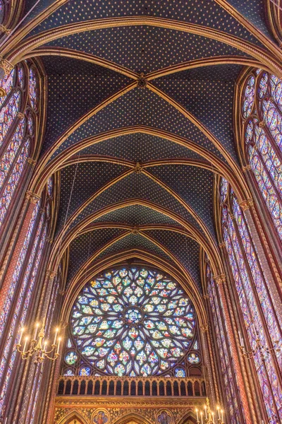 バルセロナの救世主大聖堂の内部 — ストック写真
