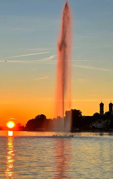 Bella Vista Sulla Città Del Lago — Foto Stock