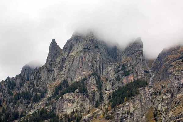 Beau Paysage Dans Les Montagnes — Photo