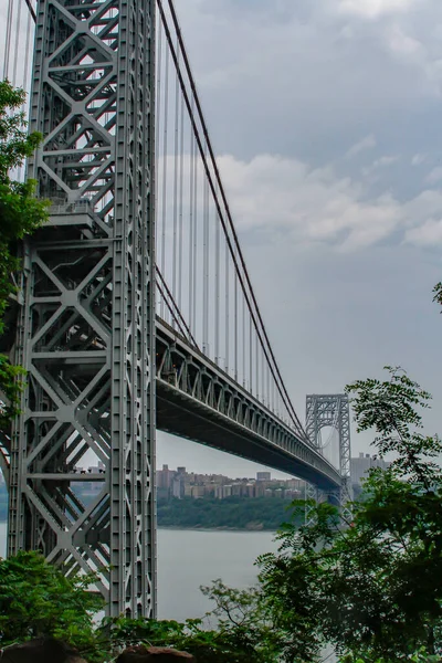 Die Brücke Der Stadt — Stockfoto