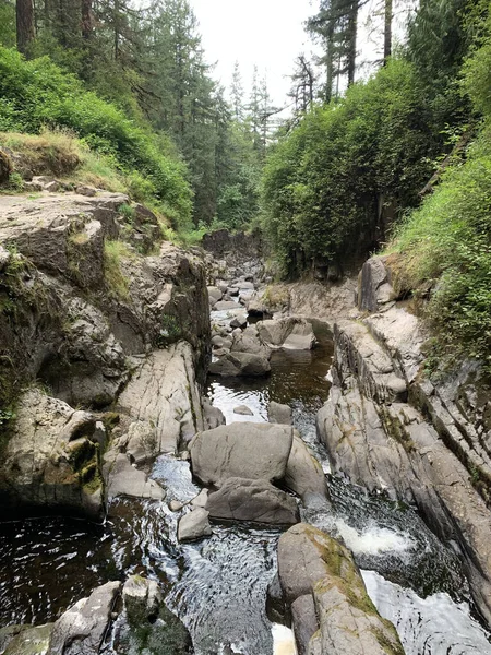 Narrow Rocky River Marshal Falls Washington — Stock Fotó