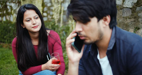 Shallow Focus Young Adult Indian Man Talking Phone Party Garden — Fotografia de Stock