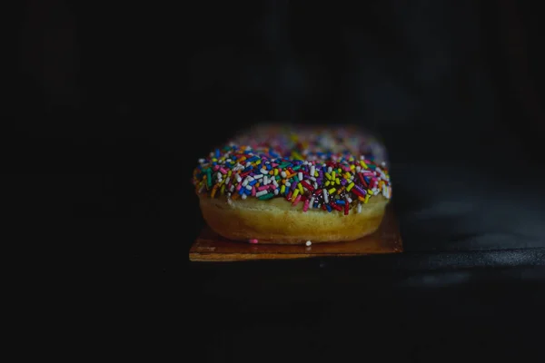 Munk Mörk Bakgrund Närbild — Stockfoto