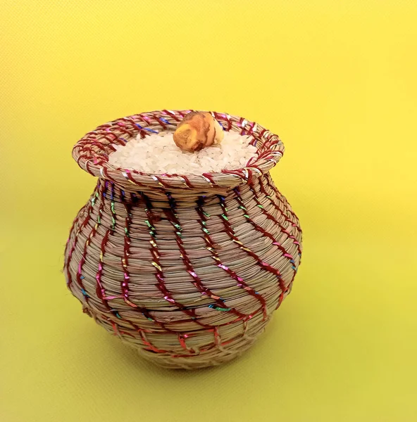 Kusha Herbe Fait Pot Avec Riz Gingembre Pot Est Fabriqué — Photo
