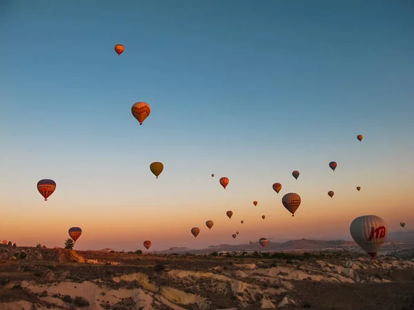 Hete Lucht Ballon Vliegen Cappadocië Kalkoen — Stockfoto