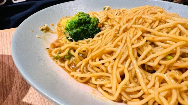 Спагетти Курицей Томатным Соусом — стоковое фото