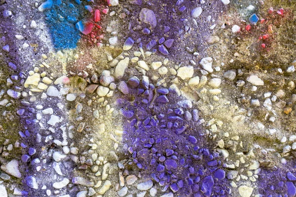 Вид Сверху Горизонтальную Картину Цветных Деталей Обнаженного Агрегатного Бетона Сиренью — стоковое фото