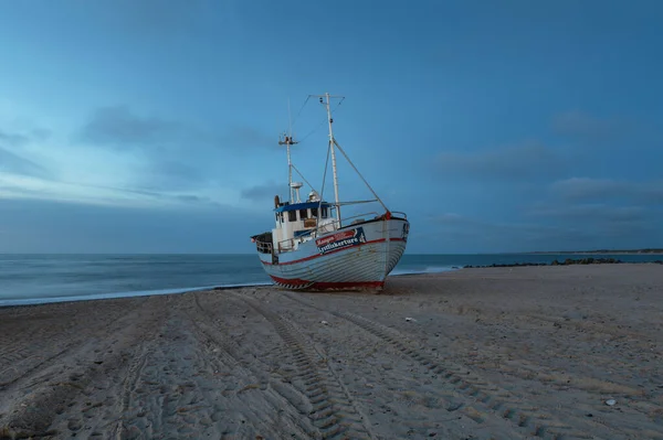 Fischerboot Strand — Stockfoto