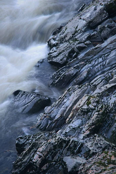 Wodospad Górach — Zdjęcie stockowe
