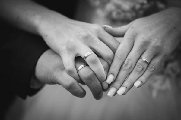 Anéis Casamento Mãos — Fotografia de Stock